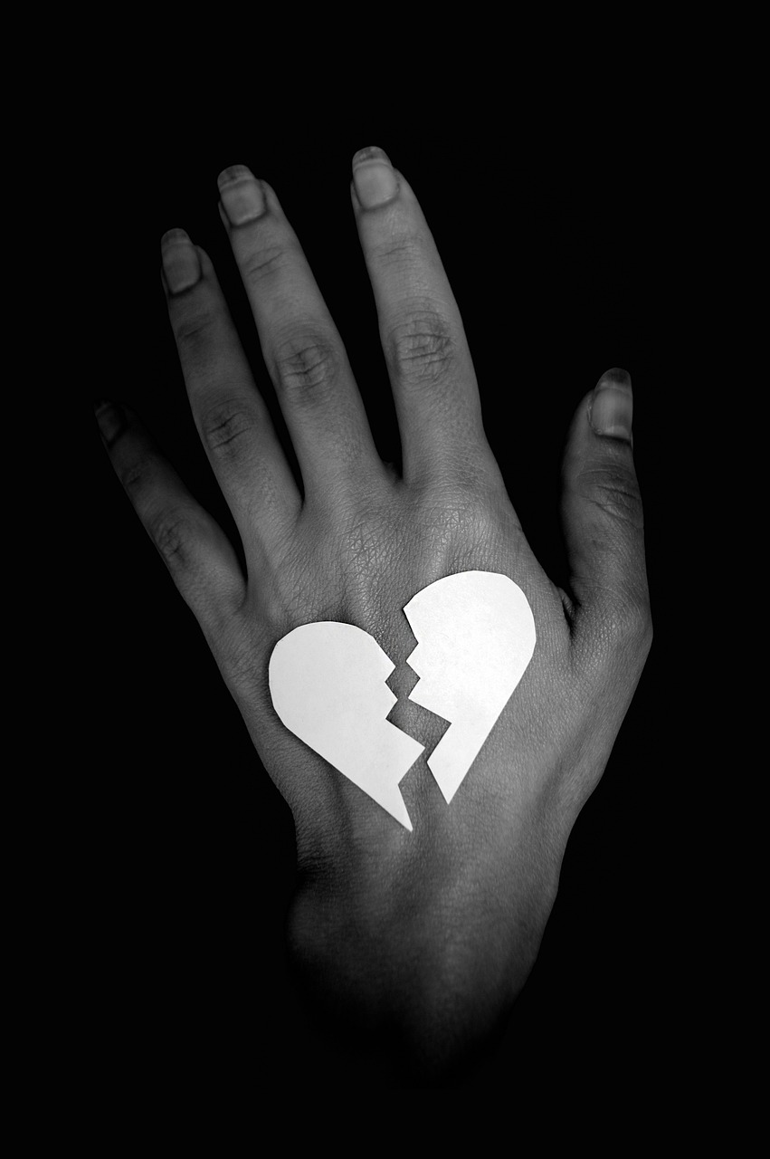 attitude, broken heart, hand, symbol, love, unrequited love, pain, division, a heart, gap, relationship, parting, divorce, crack, separation, broken heart, broken heart, broken heart, broken heart, broken heart, divorce, divorce, divorce